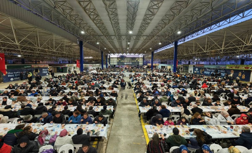 Balçova’da Ramazan sofraları mahalle mahalle kuruluyor