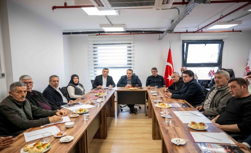 Başkan Ömer Eşki muhtarlarla buluştu: 'Bornova’yı birlikte yönetiyoruz'