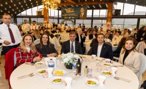 Başkan Tugay, İzmir'deki Balıkesirlilerle iftarda buluştu