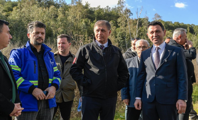 Başkan Tugay asfalt çalışmalarını yerinde inceledi