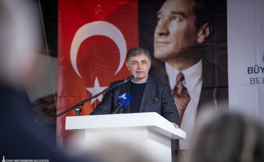 Başkan Tugay'dan dayanışma mesajı: Birbirimize tutunmaya ihtiyacımız var