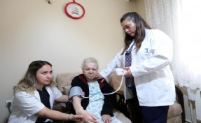 Bayraklı Belediyesi sağlık hizmetleriyle 19 bin kişiye ulaştı