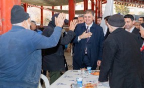 Bayraklı'da gönüller aynı sofrada buluştu