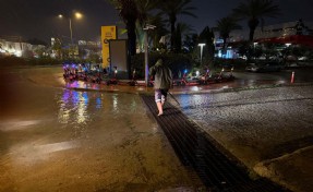 Bodrum'da belediyeden gece boyu sağanak teyakkuzu