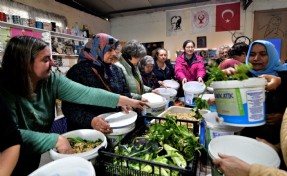 Bornova’da kompostla dönüşen kent tarımı