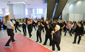 Buca Belediyesi yaşlı dostu hizmetlerini anlattı