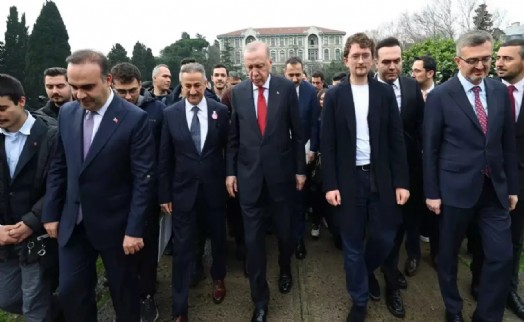 CHP'den Erdoğan'a 'Boğaziçi' tepkisi: 'Bir tiyatro oynandı'