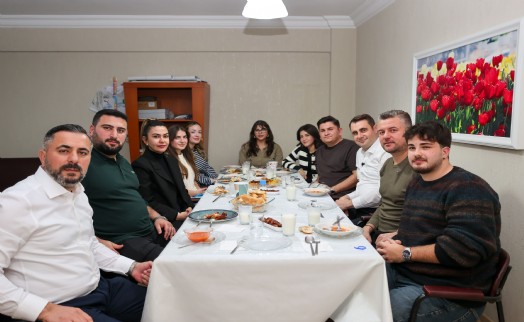 CHP'li Güç ve Duman'dan öğrencilerle iftar