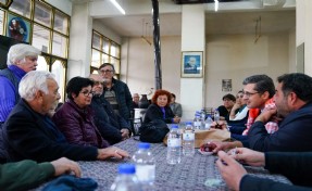 CHP’li Yücel Tire’de esnafla buluştu: 'Ekonomi herkes için kırmızı alarm veriyor'