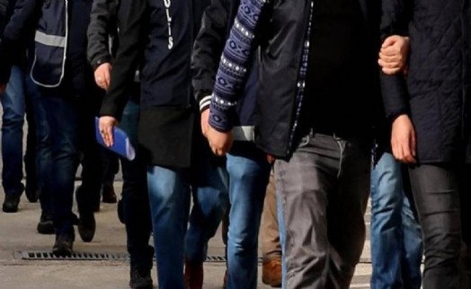 Casperlar Suç Örgütü'ne bilgi sızdıran 9'u polis 17 kişiye gözaltı