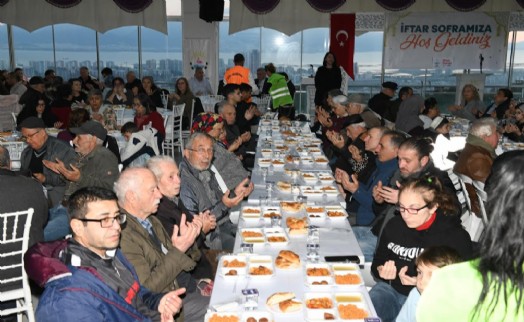 Çiğli’de gönüller aynı sofrada buluştu