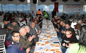 Çiğli’de gönüller aynı sofrada buluştu