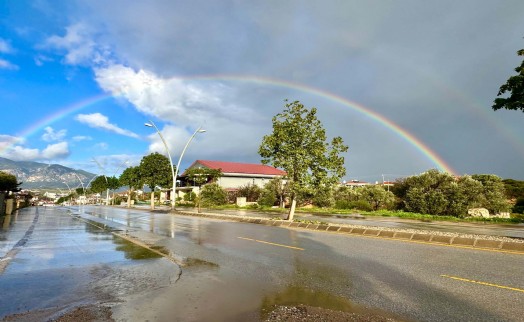 Datça'da sağanak sonrası çift gökkuşağı