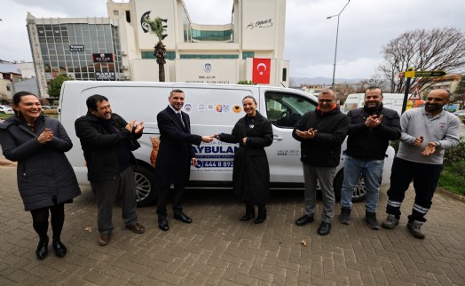 Efes Selçuk Belediyesi’ne hayvan ambulansı bağışı