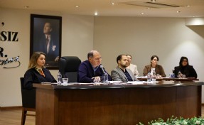 Efes Selçuk Meclisi’nde sosyal projeler öne çıktı: Kapalı havuz hizmete açılıyor!