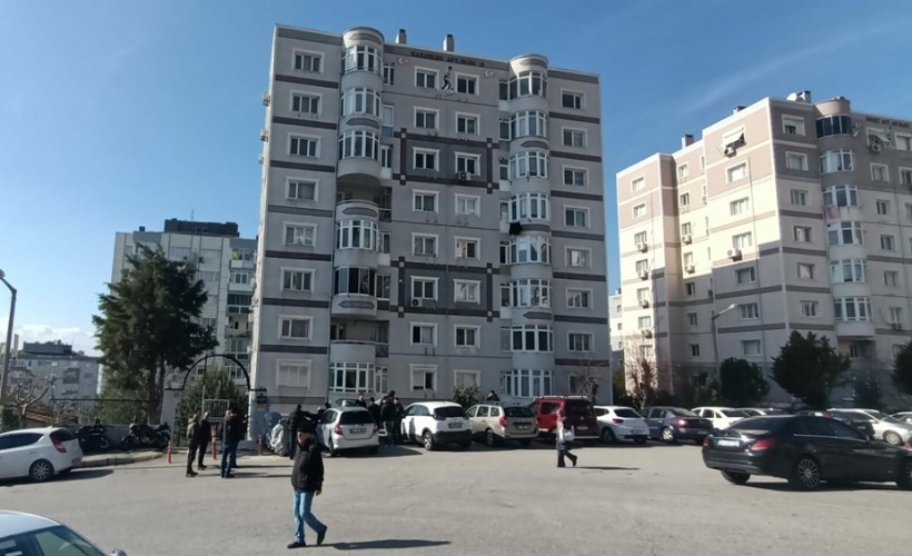 Evinin önünde uğradığı silahlı saldırıda öldü