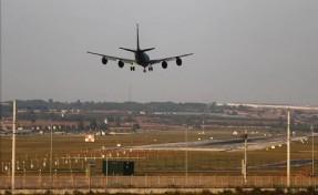 İran Amerika'nın Arap ülkelerindeki üslerini vurdu!