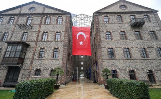 İzmir Barosu’ndan devir kararına tepki, Büyükşehir'e destek: Kamu yararına ve hukuka aykırı!