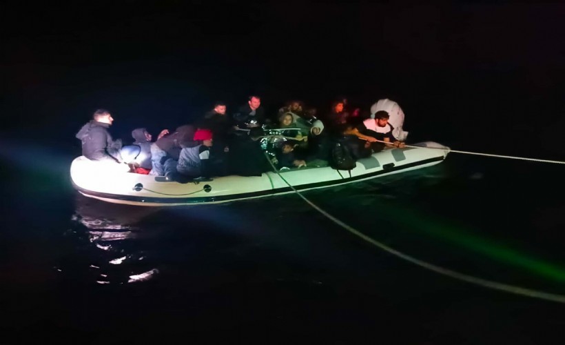 İzmir açıklarında göçmen faciası: 3 ölü, 4 kayıp
