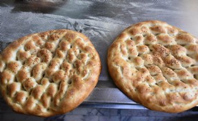 İzmir'de ramazan pidesinin fiyatı belli oldu