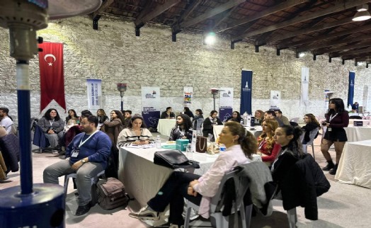 İzmir’de gençler kent yönetimine doğrudan katılıyor