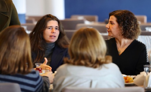 Kadının İnsan Hakları Eğitim Programı Çeşme’de tamamlandı