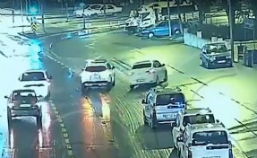 Kaldırıma çıkarak polisten kaçan aday sürücünün ehliyeti iptal edildi