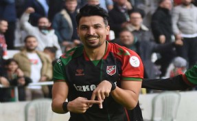 Karşıyaka'da Hamza resmen gitti