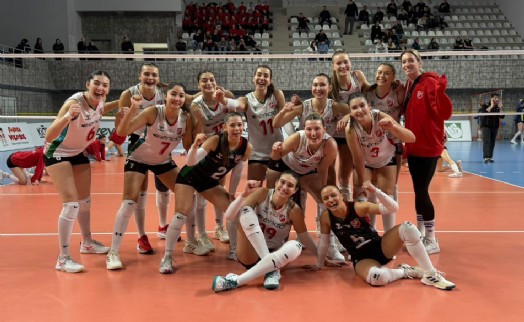 Karşıyaka filede evindeki son maçında