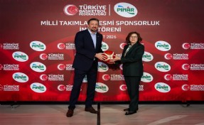 Karşıyaka'yı yüzüstü bırakan Pınar kesenin ağzını Milli Takım'a açtı