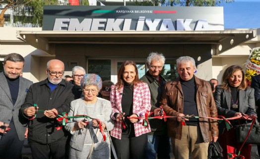 Karşıyaka’da bir açılış daha: Çınarlar ‘Emekli Yaka’ya kavuştu!