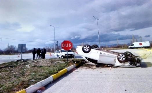 Kavşakta feci kaza! 7 kişi yaralandı
