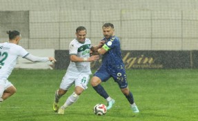 Menemen FK ağır zeminde fırsat tepti