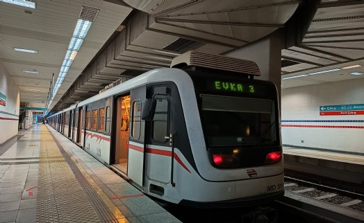 Metro'da seferler normale döndü!