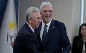 Müsavat Dervişoğlu Mansur Yavaş ile buluştu