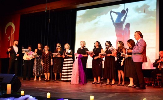 Öğretmenler bu kez ders değil, konser verdi