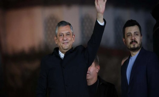 Özgür Özel ve CHP'li 2 vekil hakkında yeni fezleke
