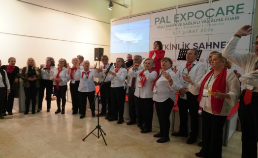 Seferihisar 3. Yaş Üniversitesi fuarda ilgi odağı oldu