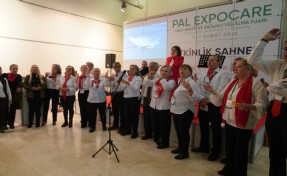 Seferihisar 3. Yaş Üniversitesi fuarda ilgi odağı oldu