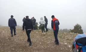 Uçurumda bulunan cesetle ilgili eşi ve oğlu dahil 9 gözaltı