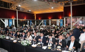 Ülkü Ocakları İzmir İl Başkanlığı'ndan iftar programı