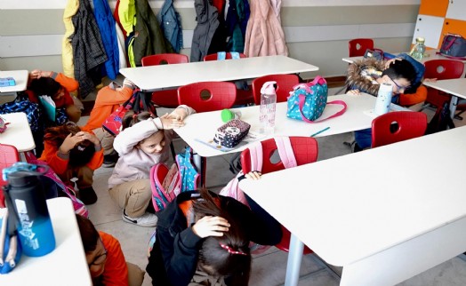 ABAK’tan Deprem Haftası’nda öğrencilere hayat kurtaran bilgilendirme