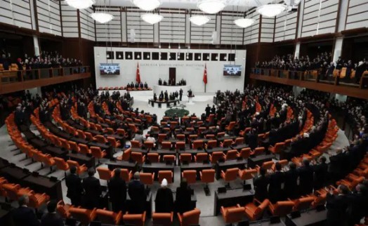 AK Parti ‘açılım’da frene bastı: İktidar süreci ağırdan alıyor