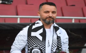 Altay'da teknik direktör Karagöz'den taraftara söz