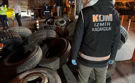 Araç lastiklerine gizlenmiş 8 bin 550 paket kaçak sigara ele geçirildi; 2 tutuklama