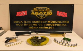 Aranan hükümlü firari İzmir'de kıskıvrak yakalandı