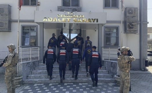 Aydın'da kan donduran cinayet: Annesini odunla başına vurarak katletti!