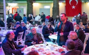 Başkan Eşki Makedonya göçmenlerinin iftar sofrasına konuk oldu