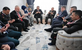 Başkan Pehlivan, şehit ailelerini ziyaret etti: 'Başımızın tacısınız'