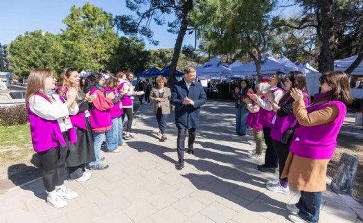 Başkan Tugay, Atatürk'ün sözüyle kadınlar gününü kutladı